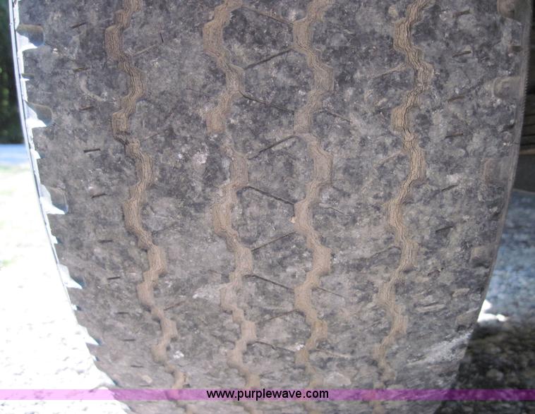 image for item 4395 1999 Dodge Durango