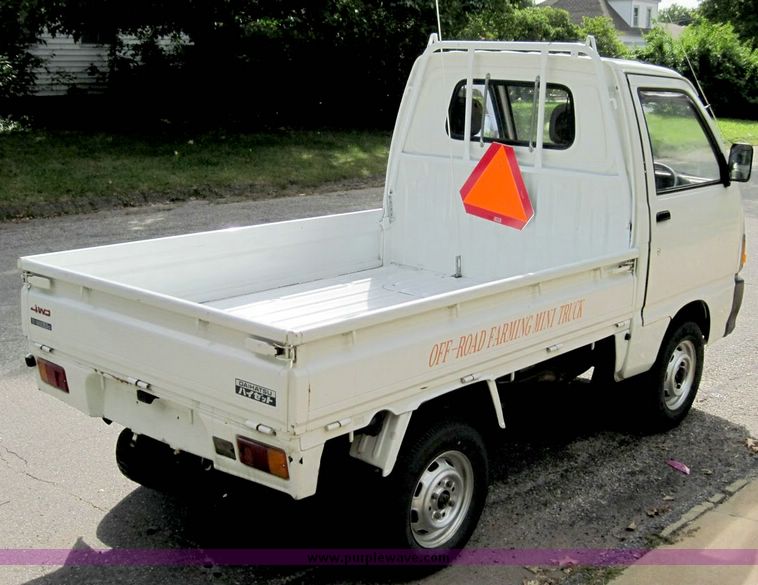 image for item 4566 1992 Daihatsu Hijet 583P mini truck