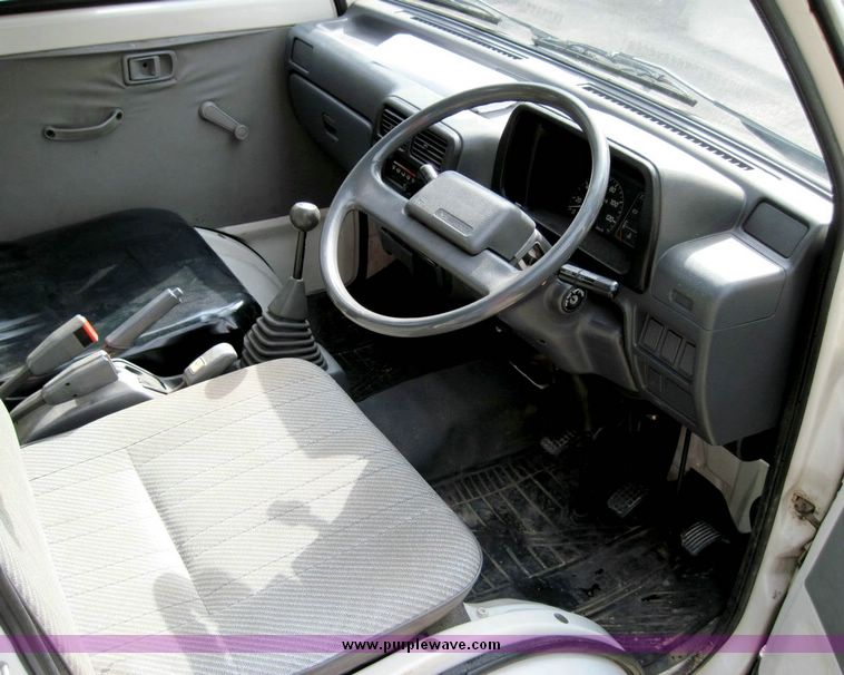image for item 4566 1992 Daihatsu Hijet 583P mini truck
