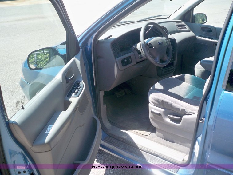 image for item 6591 2002 Ford Windstar