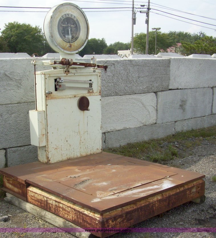 image for item 7309 Toledo scale