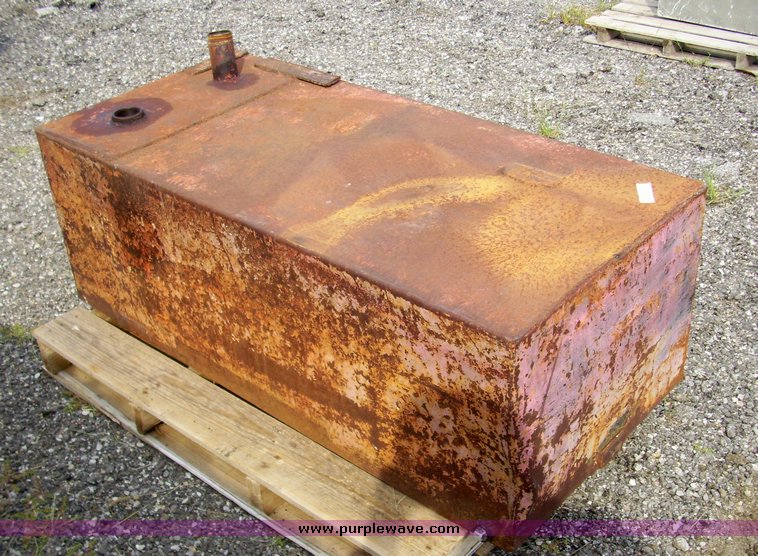 Fluid transfer tank in Wichita, KS Item 7315 sold Purple Wave