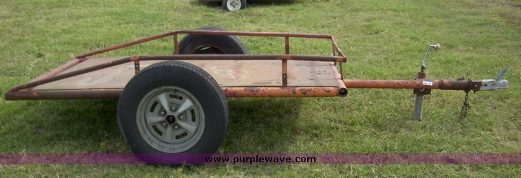 image for item 7322 Single axle utility trailer