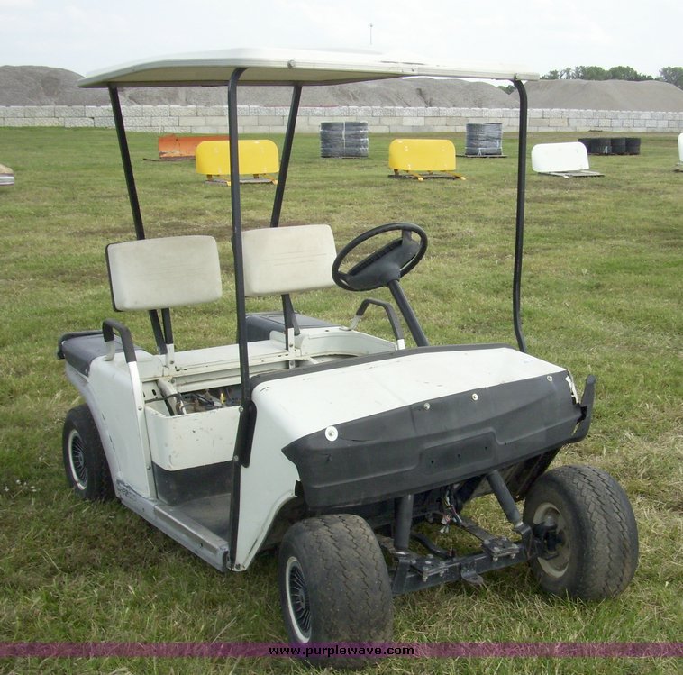 image for item 7325 Electric golf cart