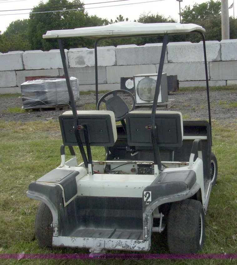 image for item 7325 Electric golf cart