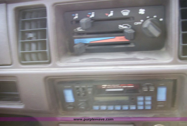 image for item 7334 Suzuki utility vehicle