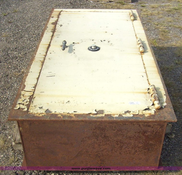 image for item 7343 Safe