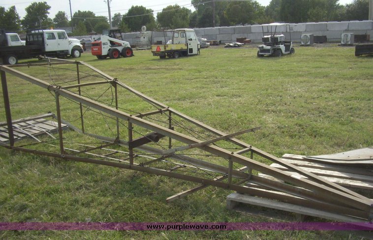 image for item 7351 Aermotor windmill