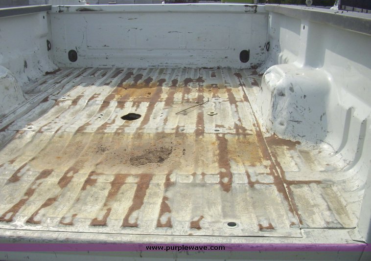 image for item 7366 F-350 dual tire pickup bed