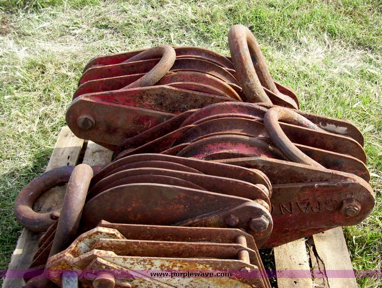 image for item 7373 (4) block and tackle pulleys