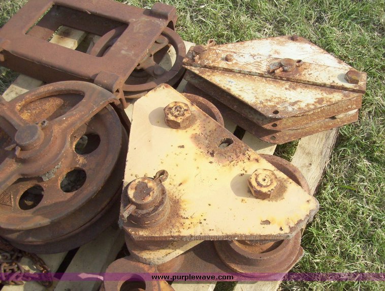 image for item 7375 Chester three ton chain hoist