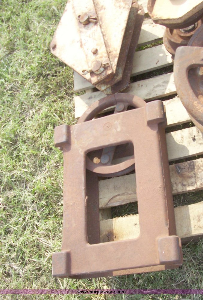 image for item 7375 Chester three ton chain hoist