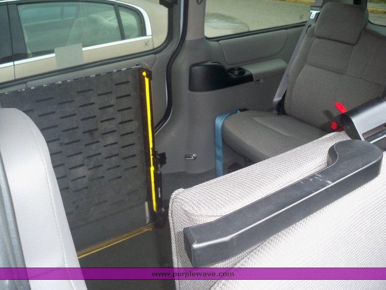 image for item 7648 2002 Chevrolet Venture