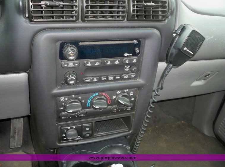 image for item 7648 2002 Chevrolet Venture