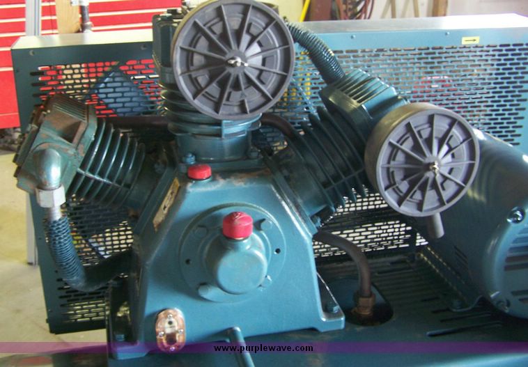 image for item 8603 Curtis Challenger air compressor