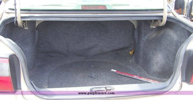 image for item 8615 2003 Chevrolet Malibu four door sedan