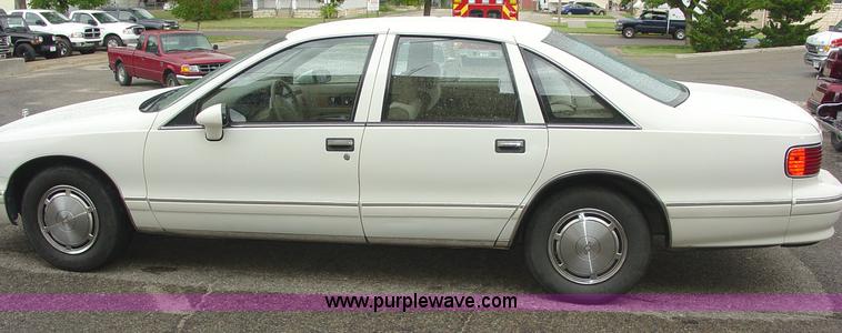 image for item 8930 1993 Chevrolet Caprice Classic