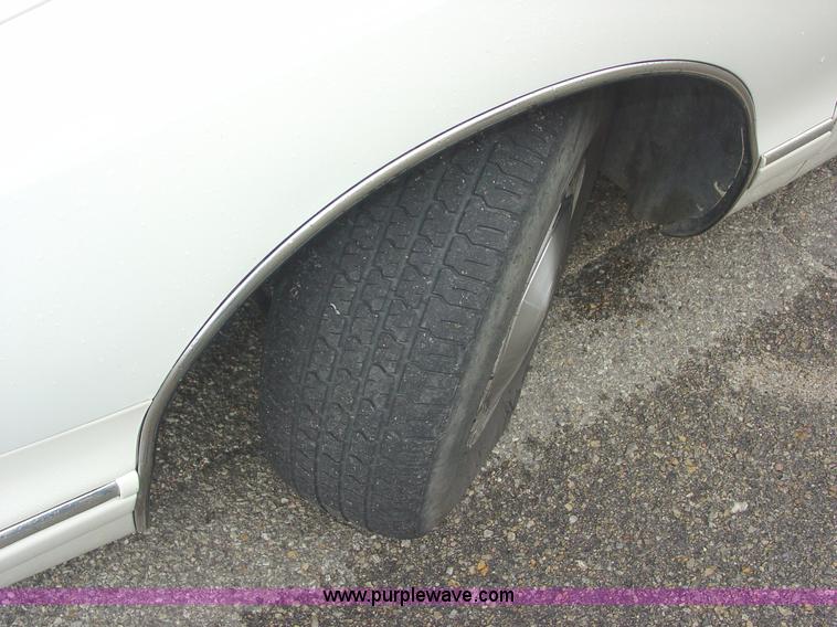 image for item 8930 1993 Chevrolet Caprice Classic