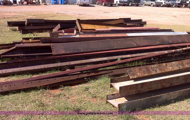 image for item 1100 Frame for a 50' x 50' x 16' steel building