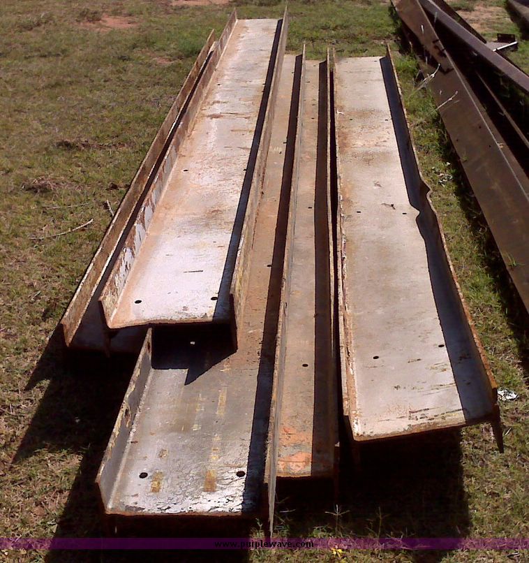 image for item 1100 Frame for a 50' x 50' x 16' steel building