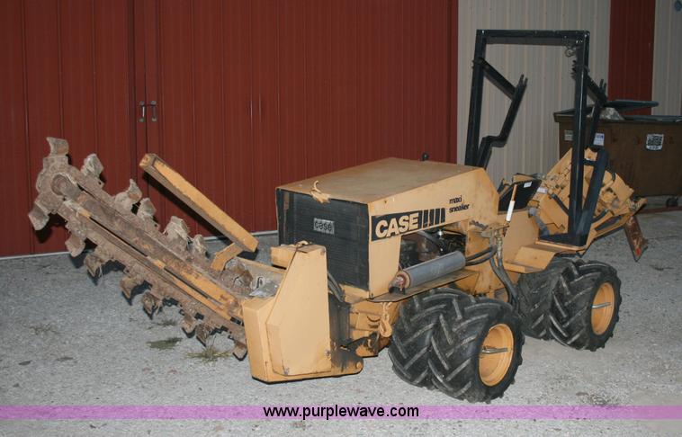 image for item 1500 Case MaxiSneaker trencher/cable plow