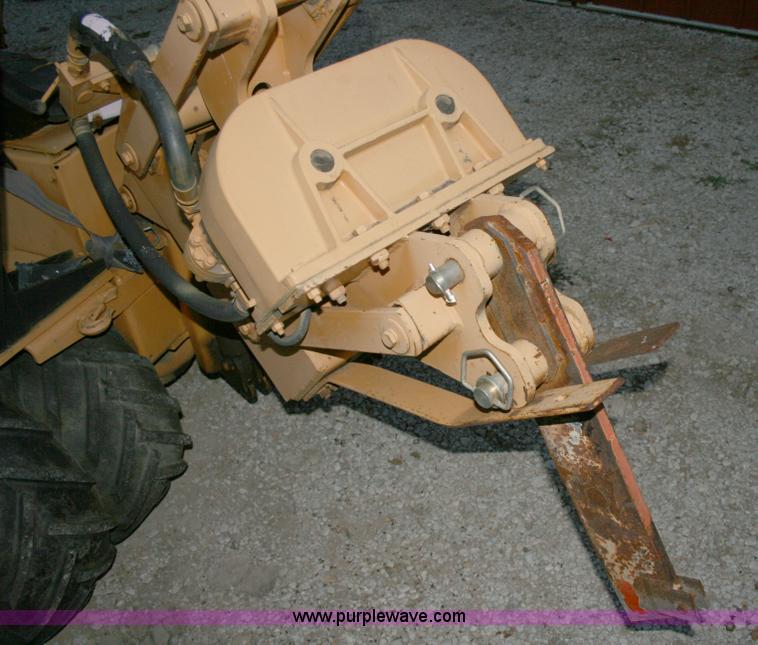 image for item 1500 Case MaxiSneaker trencher/cable plow