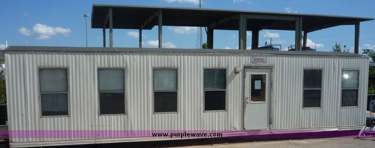 image for item 2017 2001 Premiere office trailer