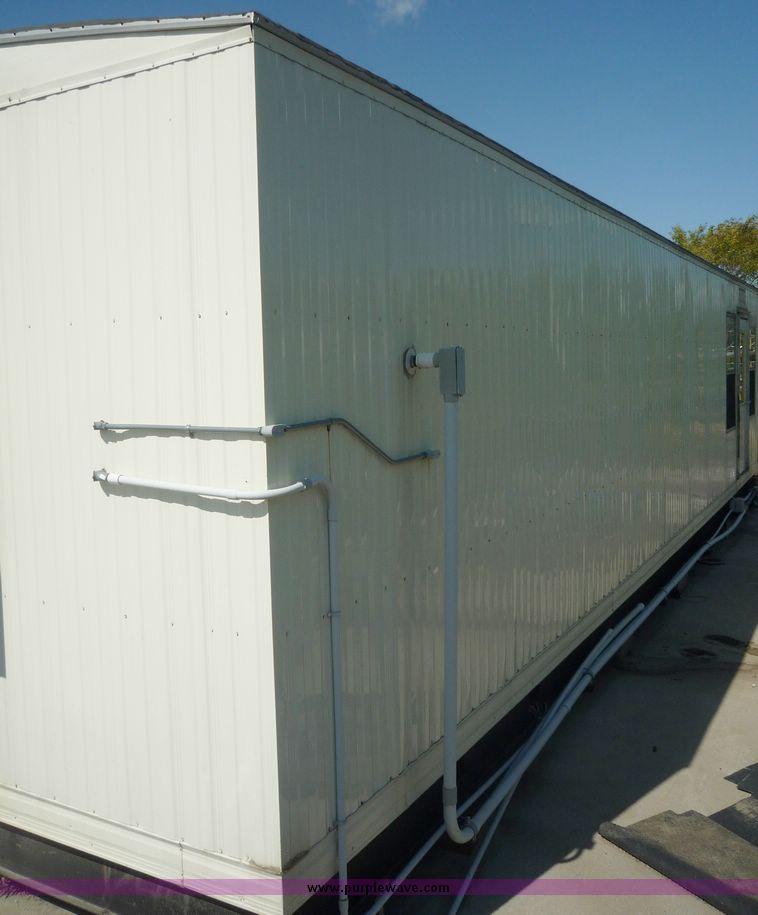 image for item 2017 2001 Premiere office trailer