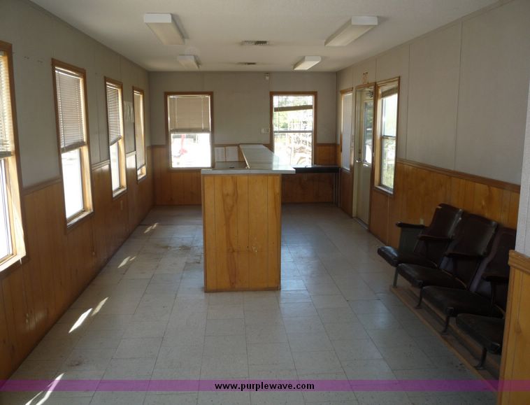 image for item 2017 2001 Premiere office trailer