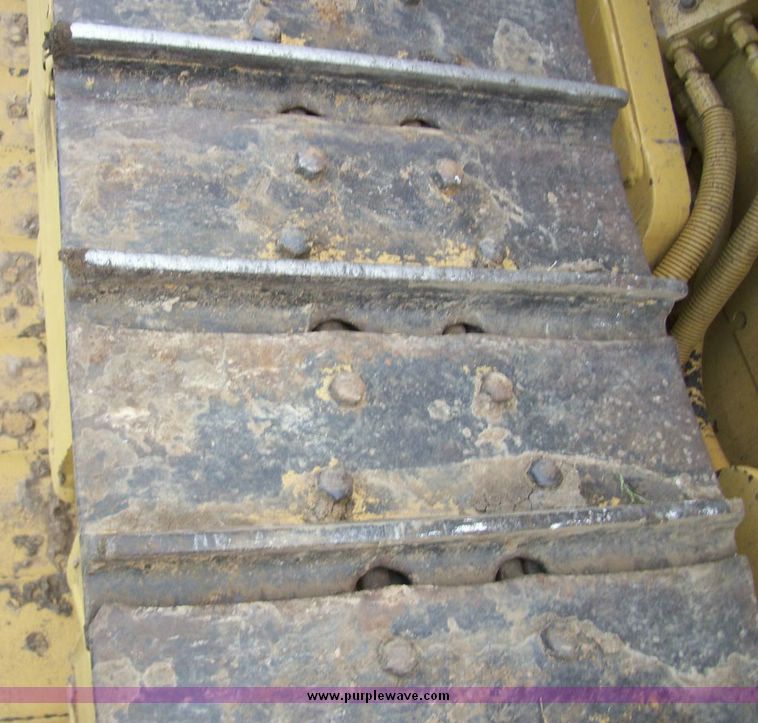 image for item 2500 1989 Caterpillar D5H Series 2 dozer