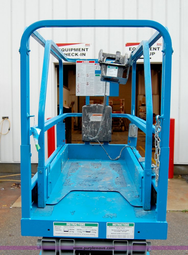 image for item 6016 2004 Genie GS1930 Scissor lift