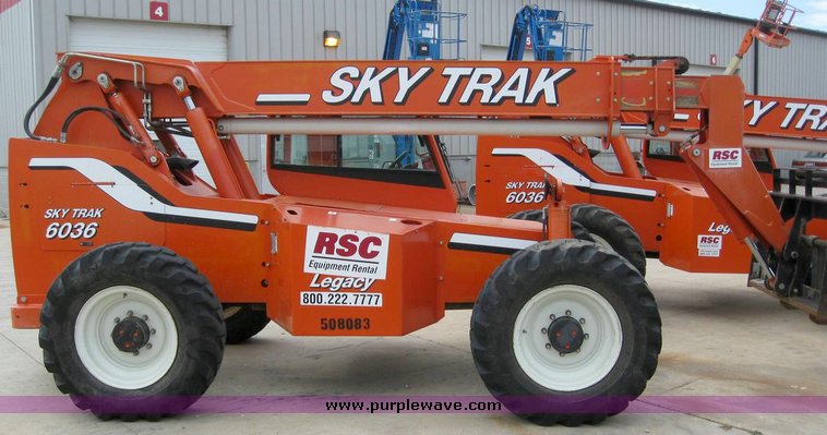 image for item 6770 2004 SkyTrak 6036 telehandler