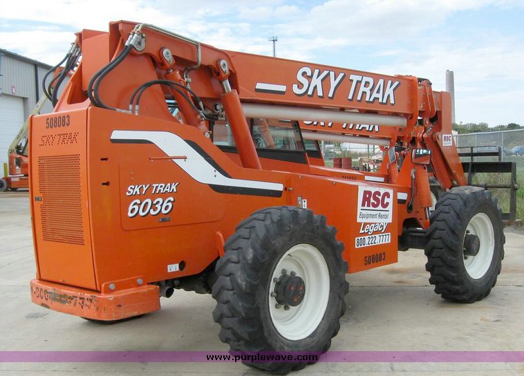 image for item 6770 2004 SkyTrak 6036 telehandler