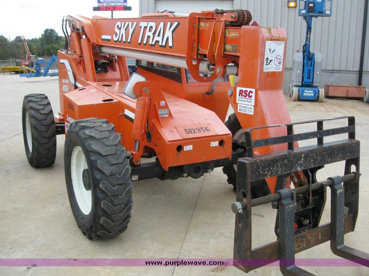 image for item 6771 2004 SkyTrak 6036 telehandler