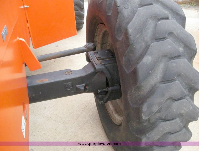 image for item 6771 2004 SkyTrak 6036 telehandler