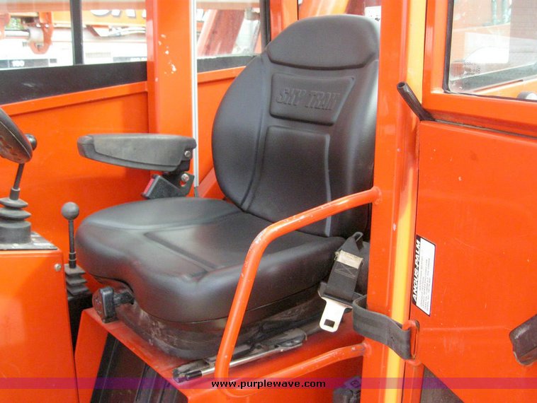 image for item 6771 2004 SkyTrak 6036 telehandler