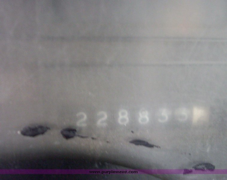 image for item 7332 1991 GMC Top kick C7H042 cab and chassis