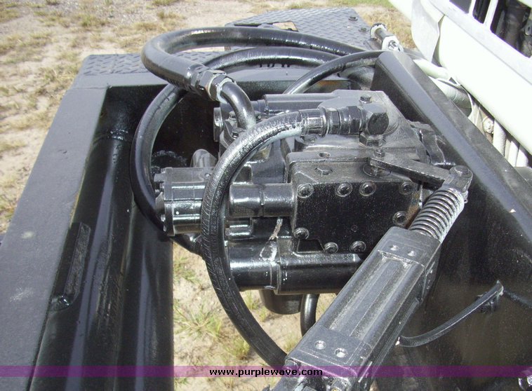 image for item 7333 1978 Ford cab and chassis