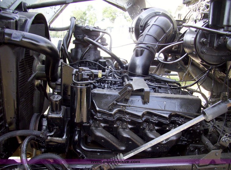 image for item 7333 1978 Ford cab and chassis