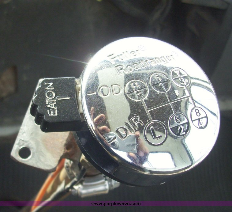 image for item 7333 1978 Ford cab and chassis