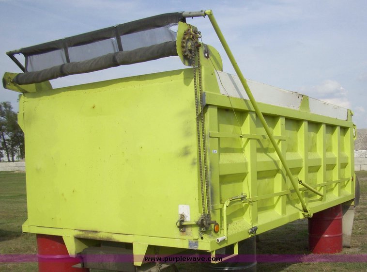 image for item 7365 16' metal dump bed