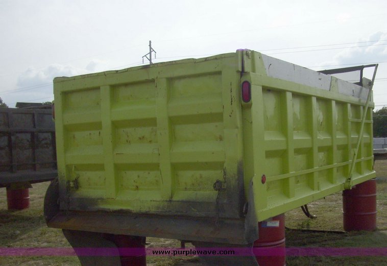 image for item 7365 16' metal dump bed