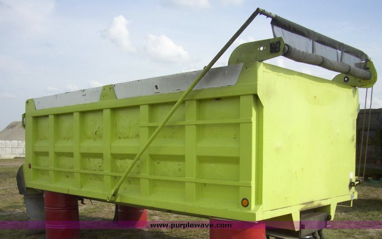 image for item 7365 16' metal dump bed