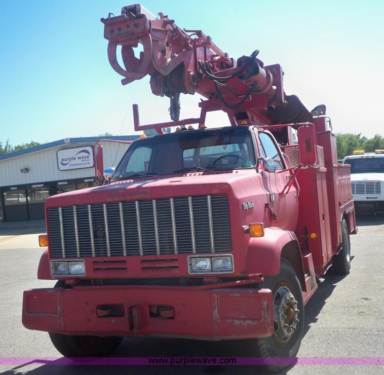image for item 7400 1990 GMC C6500 C7D042 Top-kick 7000 diesel digger truck