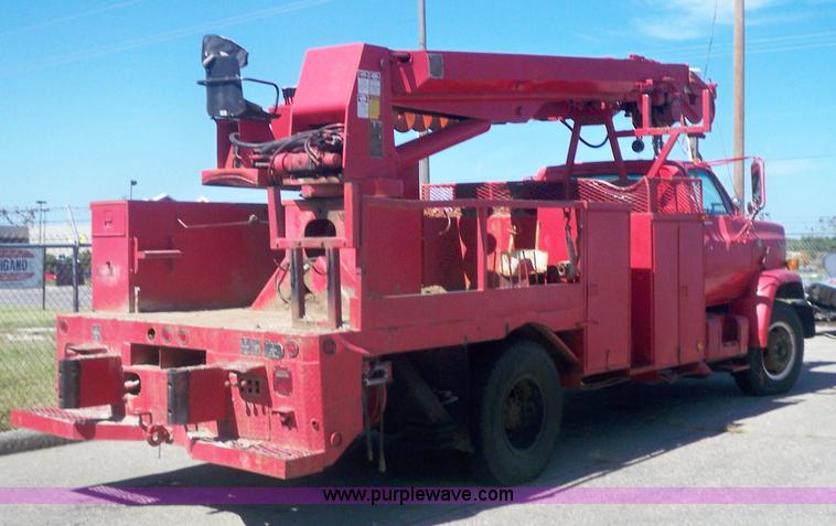 image for item 7400 1990 GMC C6500 C7D042 Top-kick 7000 diesel digger truck