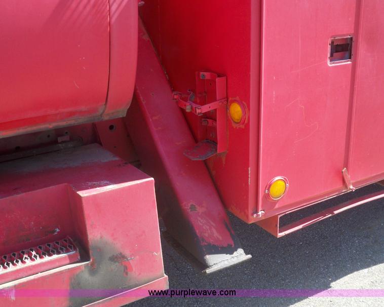 image for item 7400 1990 GMC C6500 C7D042 Top-kick 7000 diesel digger truck