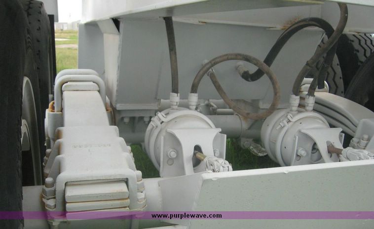 image for item 8750 2004 Trail Blazer rock trailer