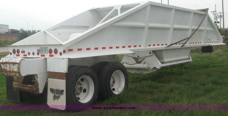 image for item 8751 2005 Trail Blazer rock trailer