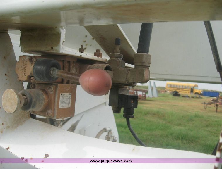 image for item 8751 2005 Trail Blazer rock trailer