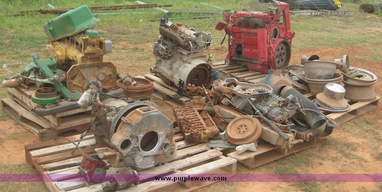 image for item 8767 Assorted automotive parts